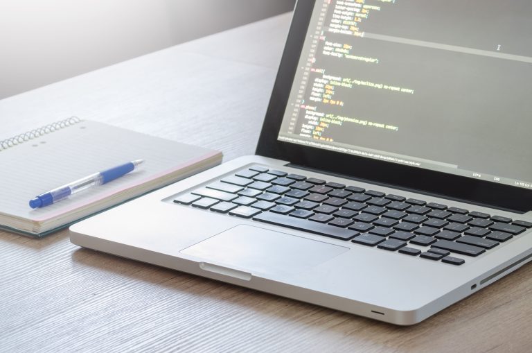 API vs paruoštos integracijos: kada rinktis kurią
