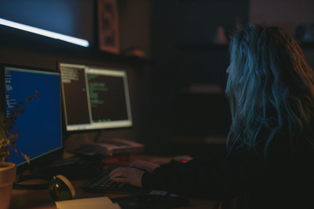 Kaip segmentuoti B2B kontaktus pagal sprendimų priėmimo vaidmenį